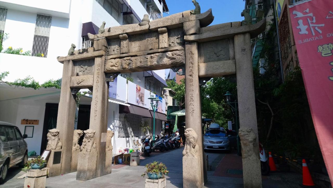 Jia Inn Tainan Exteriör bild